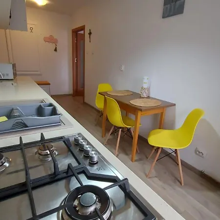 Spatios In Appartement