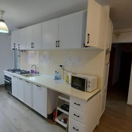 Spatios In *